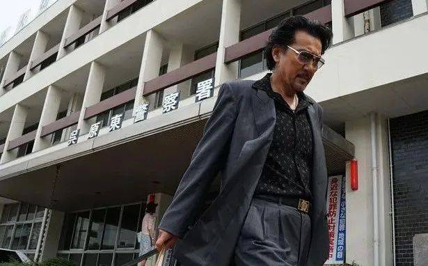 电影|终于等来了这部狂暴犯罪片