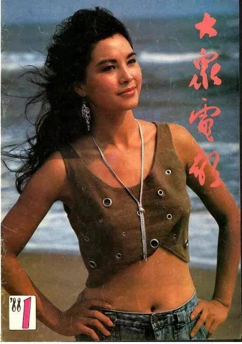 白女士|被称内娱95花颜霸的她，靠港风造型再次惊艳网友：太绝了！