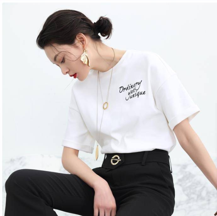 夏天|夏天要显瘦，宽松T恤轻松藏肉