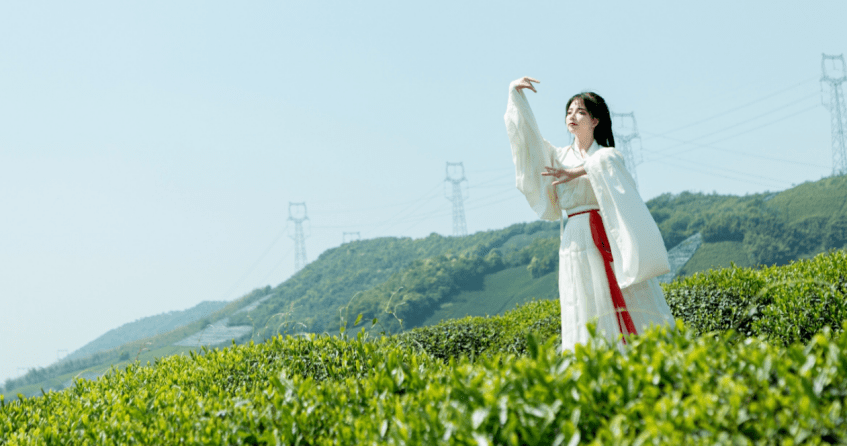 国服第一王奕萌大秀纯欲,古风绿茶气质拉满,网友:这是彭十六?