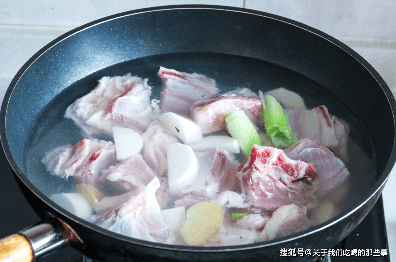 什么炖羊肉去腥味最好 f94d739b23ec4f73be6abe551da3511f.png