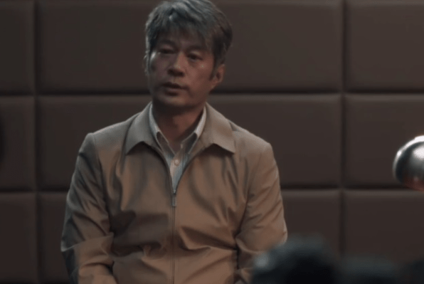 全靠|《扫黑风暴》高开低走，男主一个举动太多余，被指比反派还招人烦？