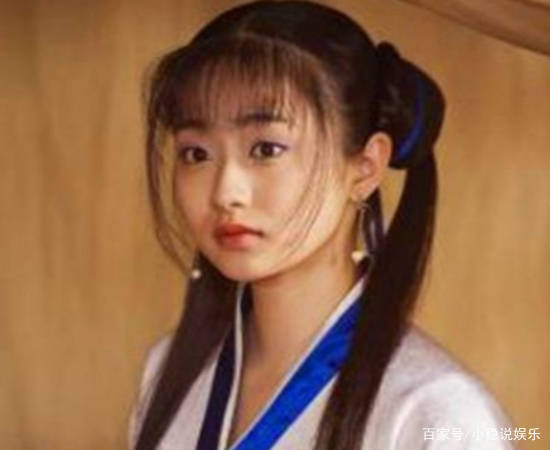 由演员康磊、龙杨杨主演的系列电影《河图洛书：青丝刀》在敦煌古城顺