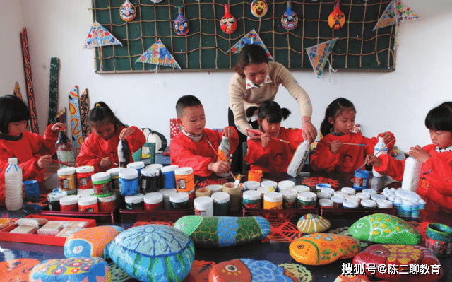 现实|公立幼儿园漂亮的翻身仗，多地私立幼儿园招生遇冷，不作就没事