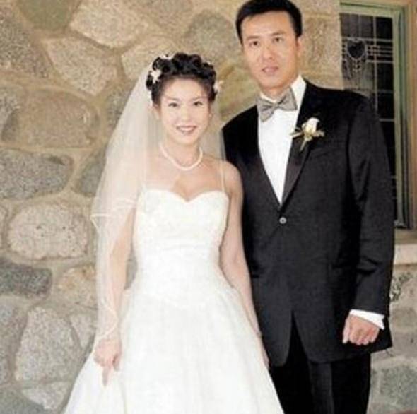 方中信“柔弱张嘉倪：推搡秦岚殴打场记如今靠婚姻成功洗白？