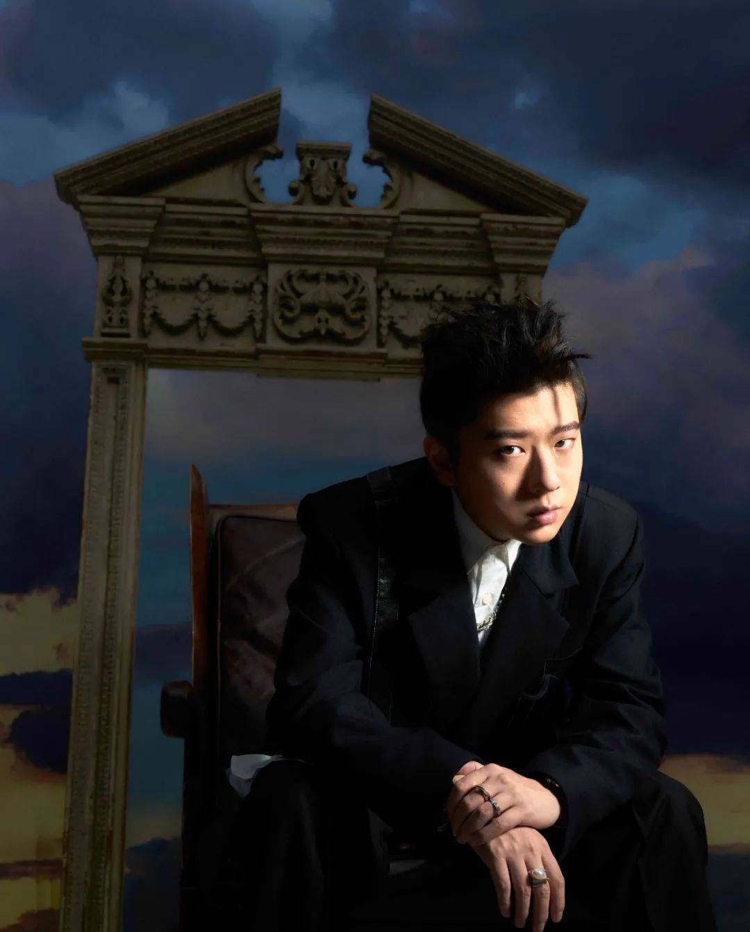 合体|王以太艾热联合专辑《幸存者的负罪感》上线 开启音乐疗愈之旅