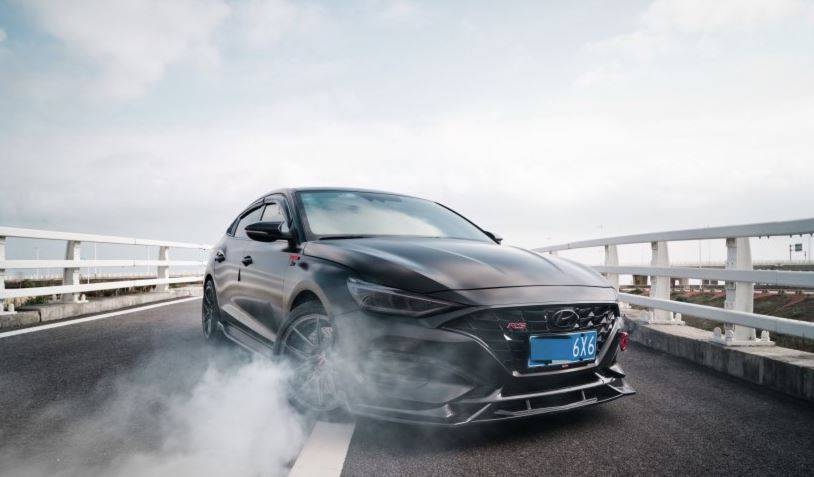 想当秋名山车神那你需要有灵魂的改装