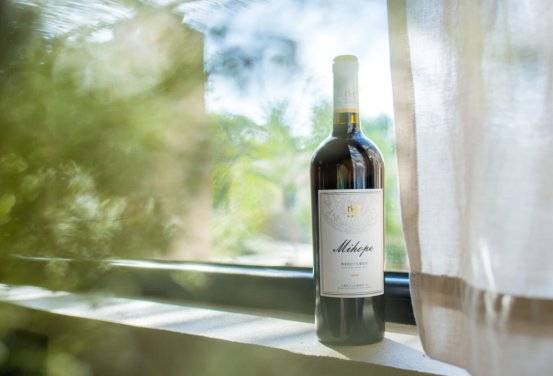 庄园|致敬艺术经典 美贺庄园限量版干红童话上市