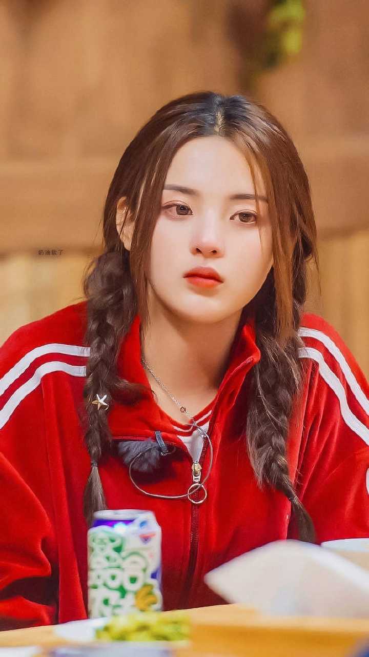 杨超越被问一血还在不在娱乐圈远比你想的要黑暗