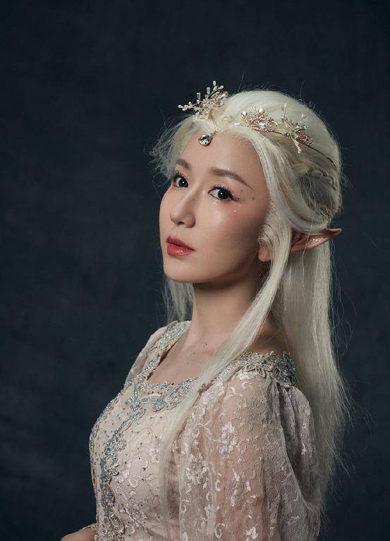 女孩子|女星精灵妆:baby惊艳,娄艺潇高贵,看到伊能静:谁信这是52岁?