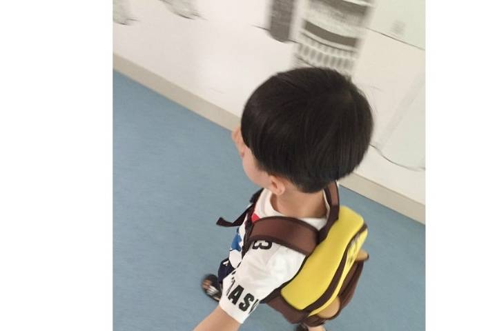 因为|孩子每天哭着说不想去幼儿园？我用这5招治好了儿子的入园焦虑