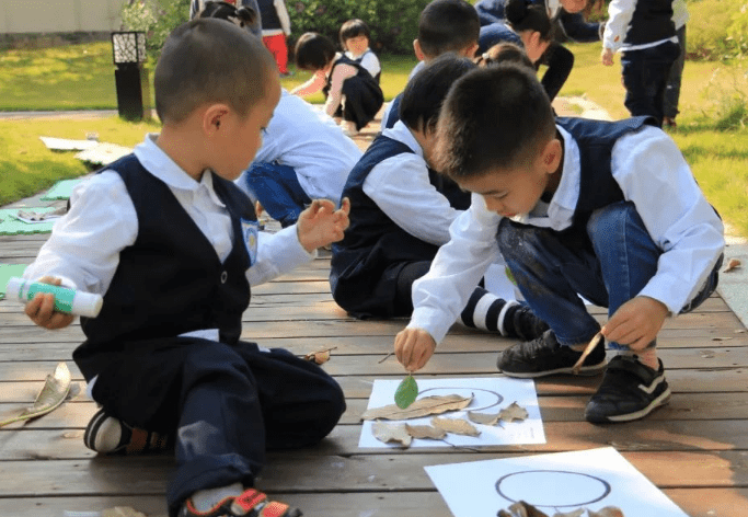 家长|两个同龄孩子，一个上公立园一个上私立幼儿园，上小学后差距明显