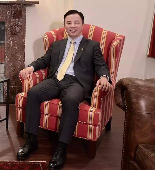 "张翔校长寄语"应试教育是我们整个亚洲的问题,大家都要挤上好学校