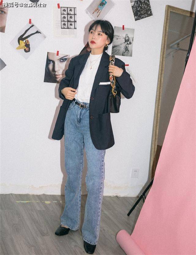 身材|今秋流行这2件衣服：一件解决显瘦减龄问题，一件解决气质问题！