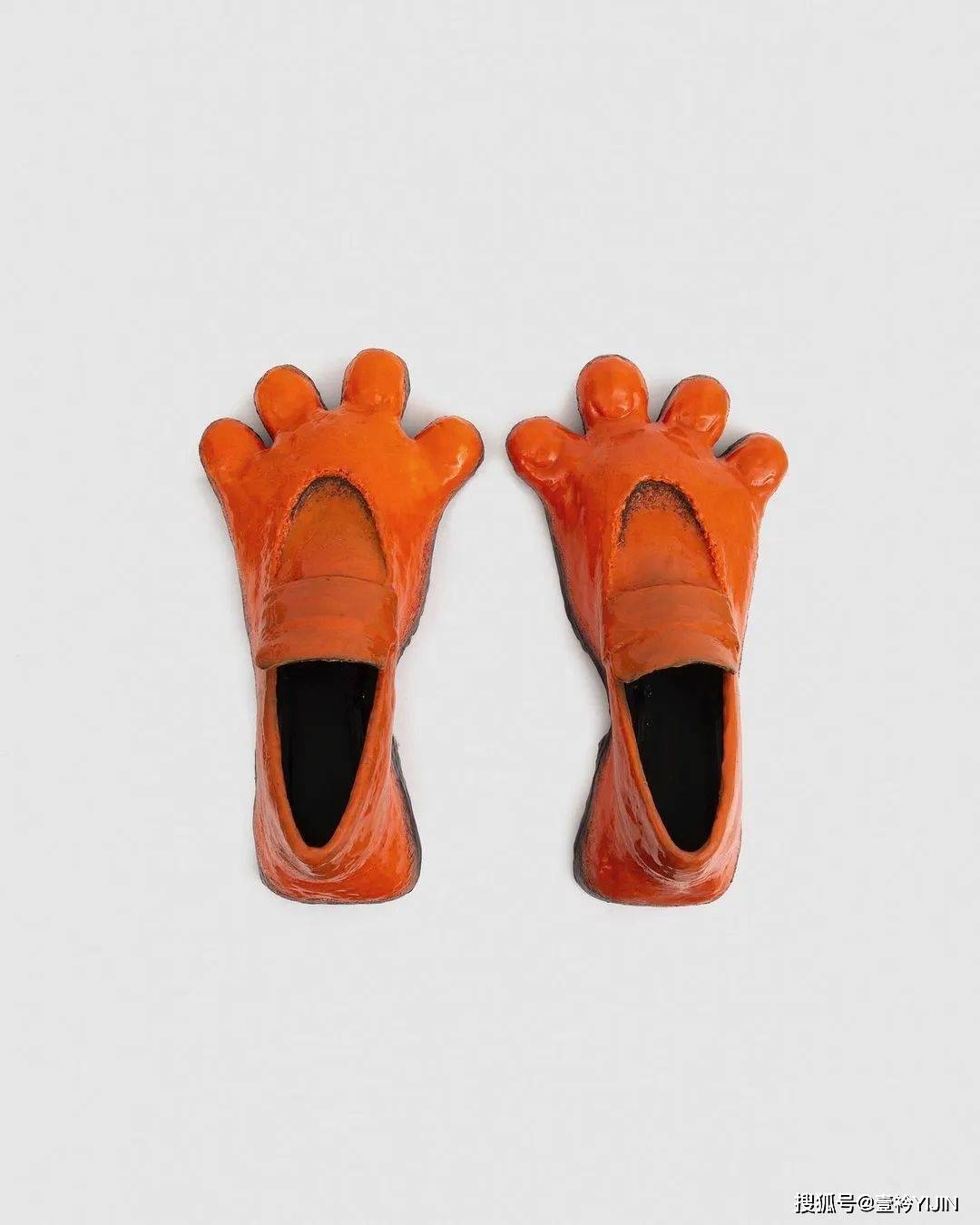 设计|新锐设计师|靠怪兽五指鞋出圈的服装设计师宝藏品牌