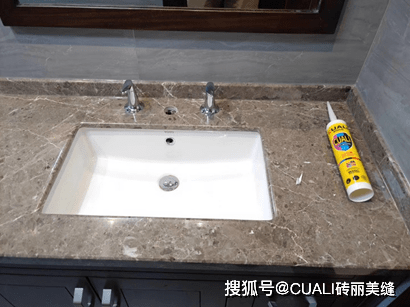 产品|玻璃胶、美容胶哪个更好？