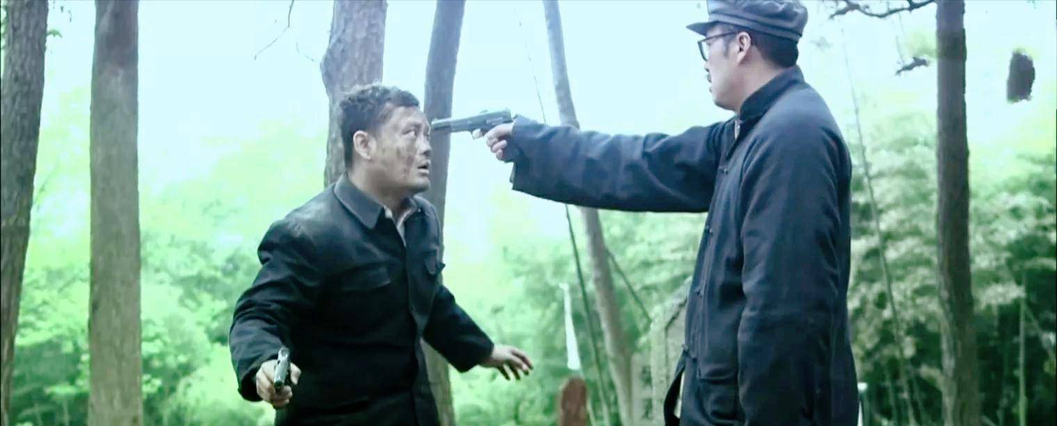 敌人|谍战剧《潜伏》与《风筝》对比看，二者的差距还是很明显