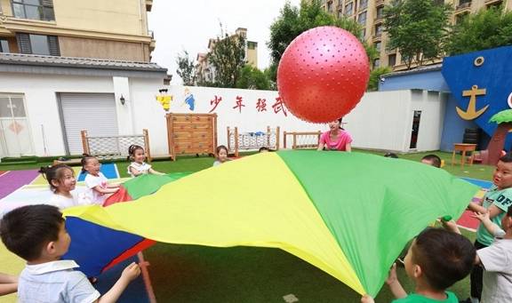 什么|“妈妈我不想去幼儿园”，宝宝不愿上幼儿园？没有解决不了的事儿