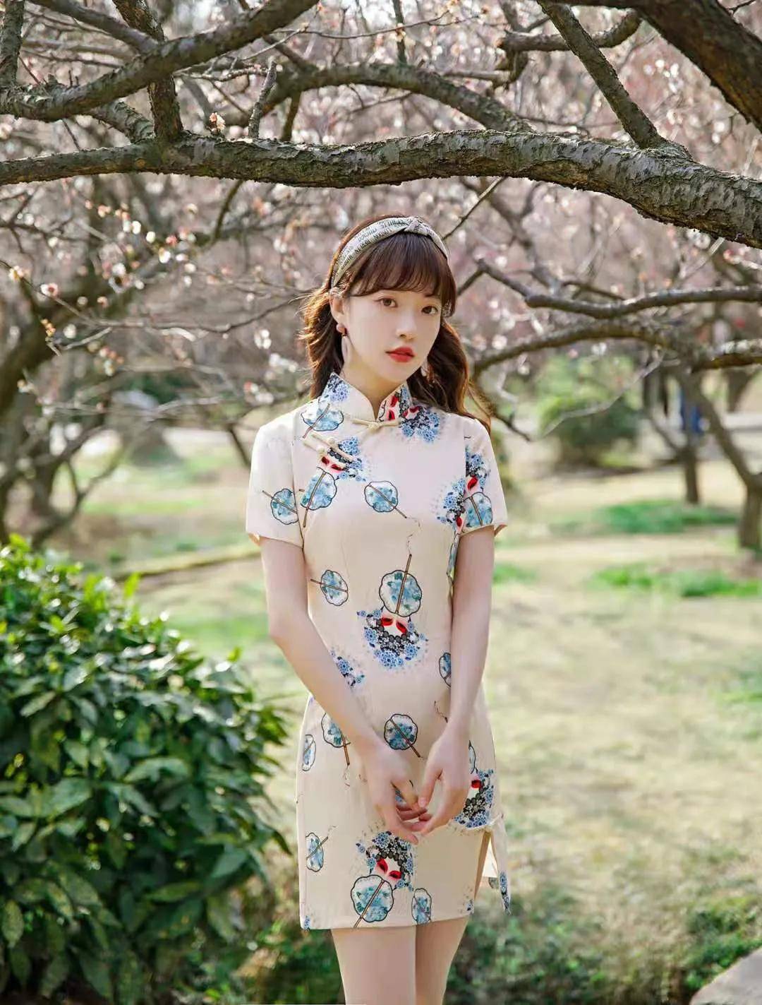 花色|旗袍如何穿选择，才能显身材又显气质！让你雍容华贵不乏端庄优雅