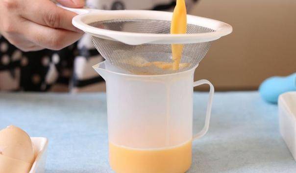 关键|做点玉子烧当早餐，1瓶牛奶3个蛋，放点芝士还能拉丝