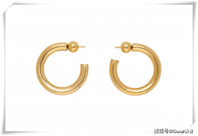 Hoop|一款永不过时的饰物？时装设计师指明的基本款耳环！