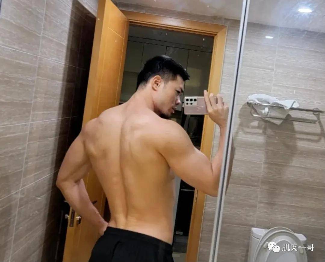 身材|身高190cm体重88公斤，这哥们也太猛了