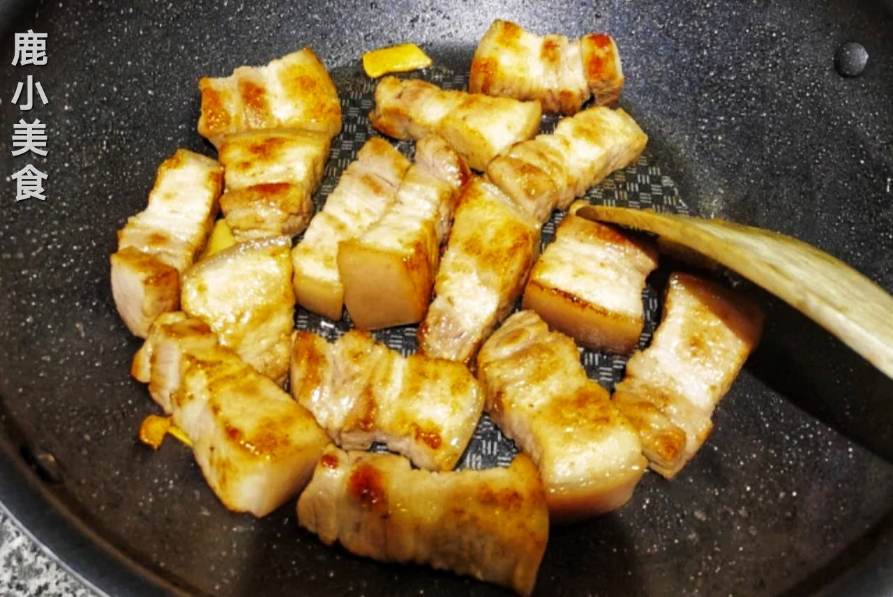 做红烧肉放哪几样香料 7a6837fc7756483a8f456442ad707406.jpeg