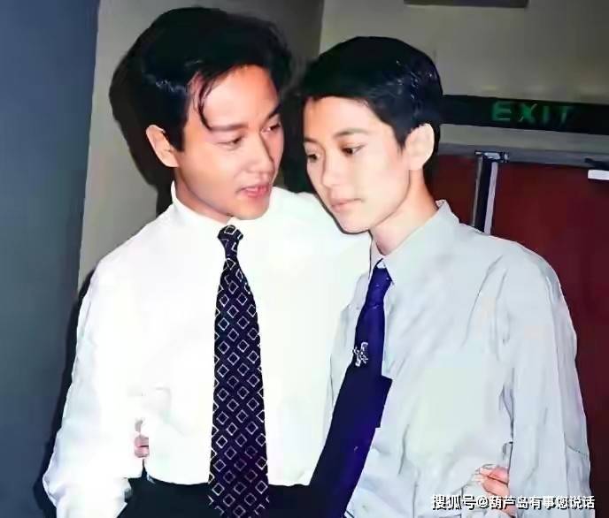 张国荣65岁冥诞,"爱人"唐鹤德晒旧照示爱,哥哥音容宛在