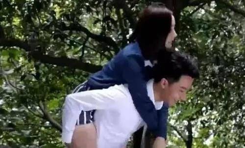 生活|从内娱弃子到国民初恋，没有蒋雯丽的付出，黄轩走不到今天