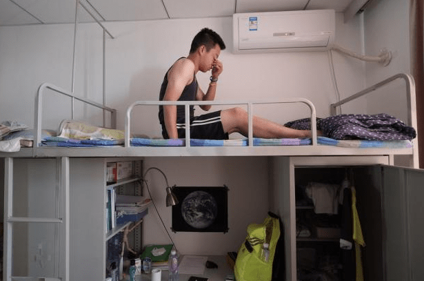 大学生间的"相爱相杀"过于真实_宿舍