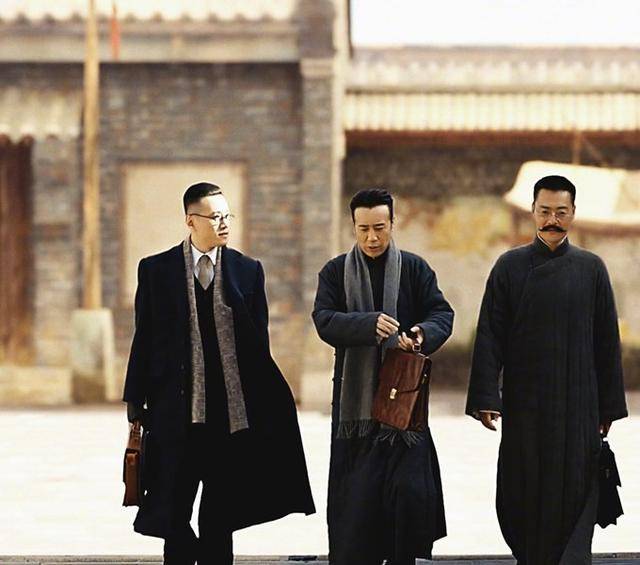 于和伟|于和伟斩获白玉兰最佳男主，但为什么会说，黄轩和王凯虽败犹荣？？