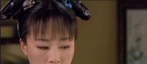 梁小冰|“苦瓜脸”的女星，这几个特征都很明显，拉低颜值低容易显老
