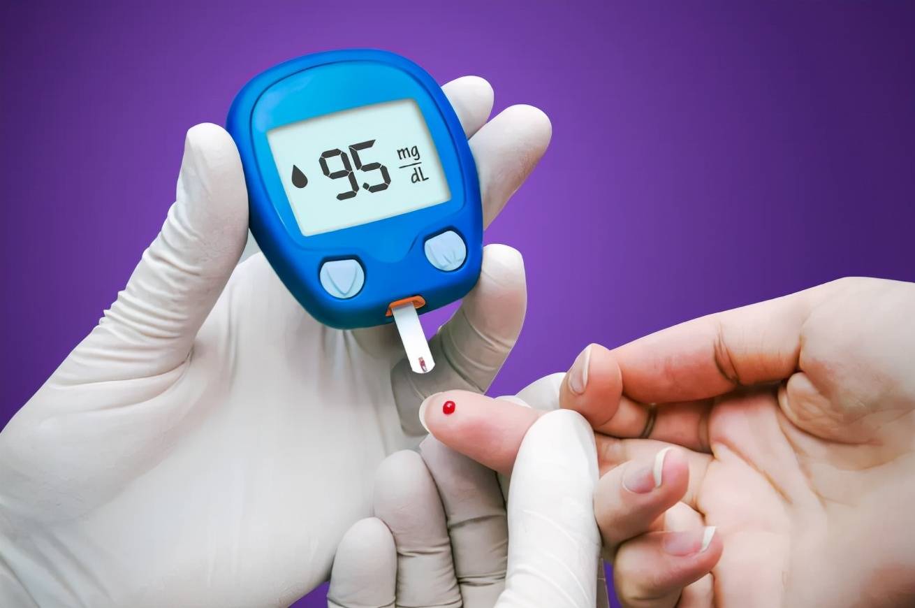 控制|想要把血糖控制在5.6以下,专家告诉你诀窍:日常牢记“2忌3宜”