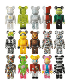 品牌|42代盲盒、全球限量单品、艺术家联名款……BE@RBRICK“积木熊”京东开炸