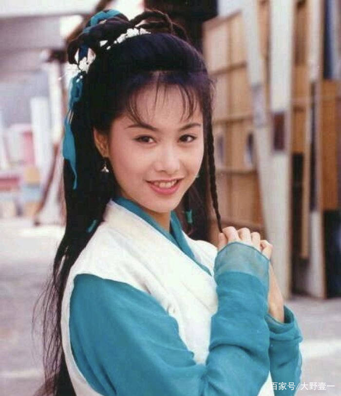 鹅蛋脸|星星眼，鹅蛋脸，古装美女我只服这7位，看她们是如何惊艳四座的