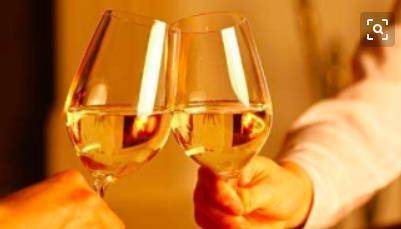 治疗|一喝酒就容易出现4种状况,请你立刻停止饮酒,肝脏可能有问题了