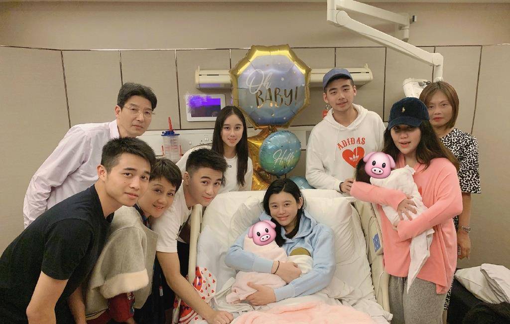 何猷君|奚梦瑶当初说嫁给爱情，如今母亲节高调秀恩爱，怀上二胎双喜临门