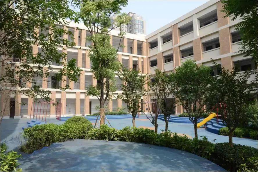 郑州一八国际小学简介