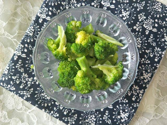 食谱|球球妈从140斤瘦到110斤,吃减肥餐继续瘦,目标体重95斤