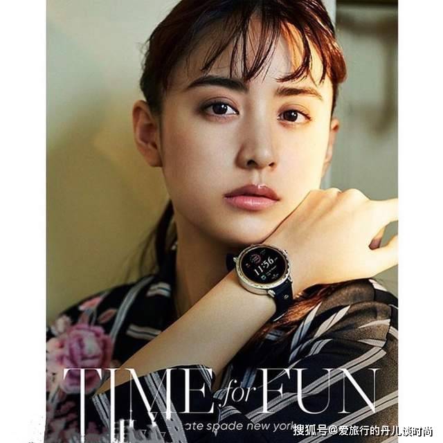 颜色|美女模特的时尚穿搭,5种颜色搭配搞定,您也能做得到呢