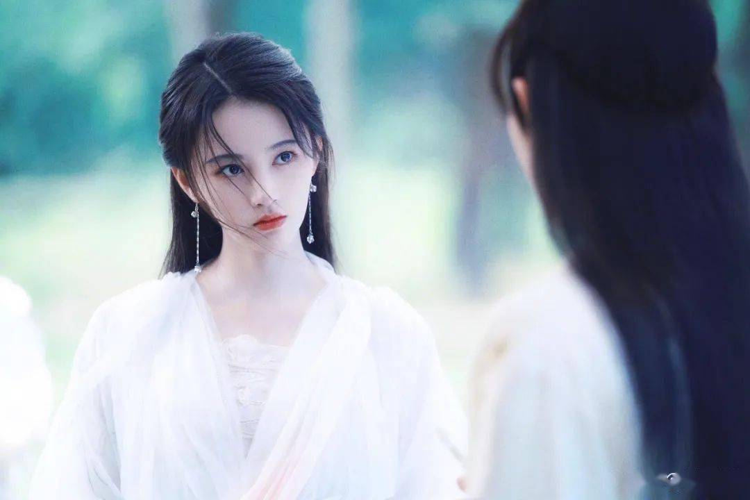 永久|四千年美女，连演技都是「半永久」的