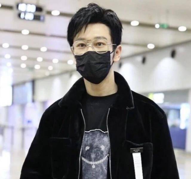 传闻|力破婚变传闻？baby与黄晓明同穿情侣装，隔空撒糖秀恩爱！