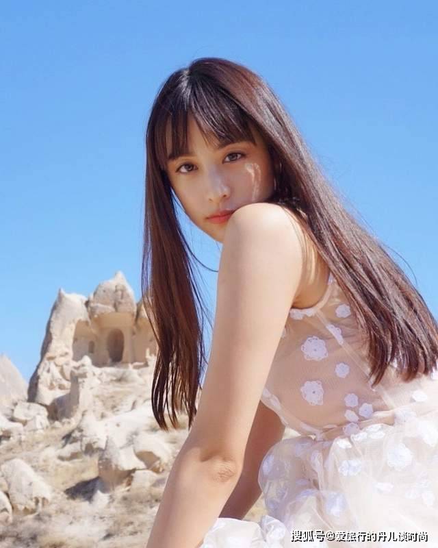 颜色|美女模特的时尚穿搭，5种颜色搭配搞定，您也能做得到呢