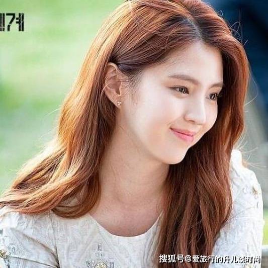 颜色|跟着韩剧《无法抗拒的他》学穿搭，韩素希的时尚减龄穿搭大合集