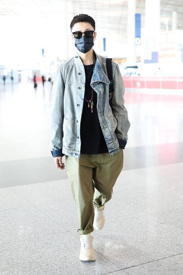 感觉|陈坤的搭配挺简单的,可是一般人穿不出这气质,松垮却不邋遢