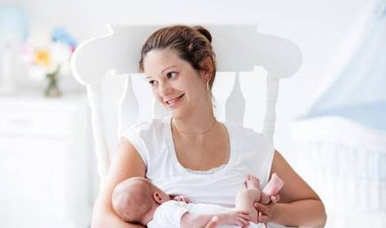 月子|九成宝妈产后腰疼，元凶多半是月子期几个坏习惯，三招教你躲过它
