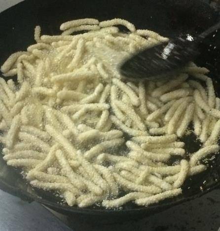 做法|自从学会红薯这做法，我家再也不买零食，香甜酥脆，孩子很爱吃！