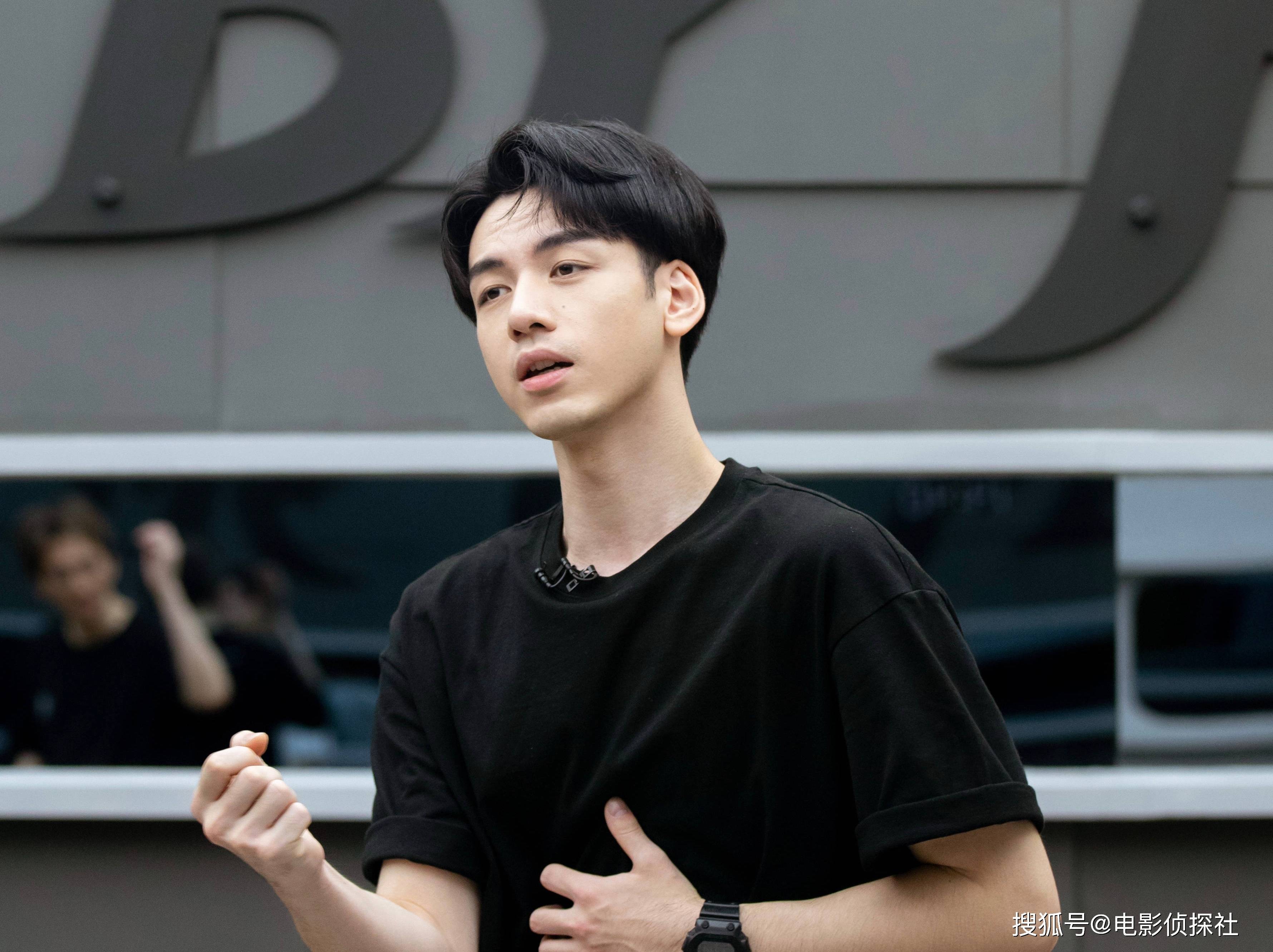 原创哥哥刘迦有多讨人喜李响就有多讨人厌