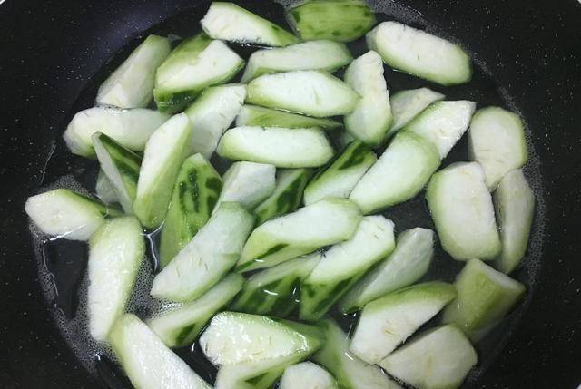 亲友|晒晒给孩子们做的早餐,简单营养,亲友:送外卖不?