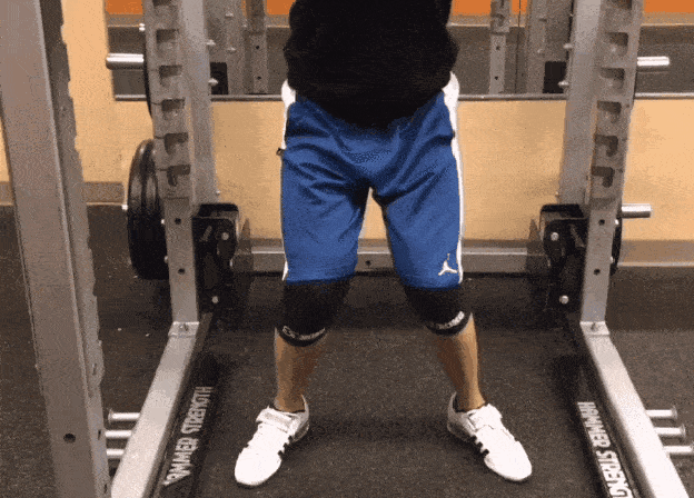 网友|倪妮新封面撞脸辛芷蕾？网友：这图有点辣眼睛...